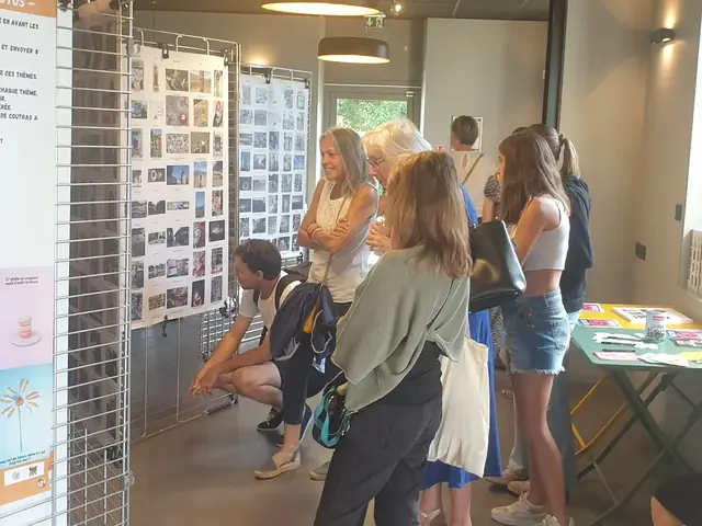Marathon photo — in situ — image 1